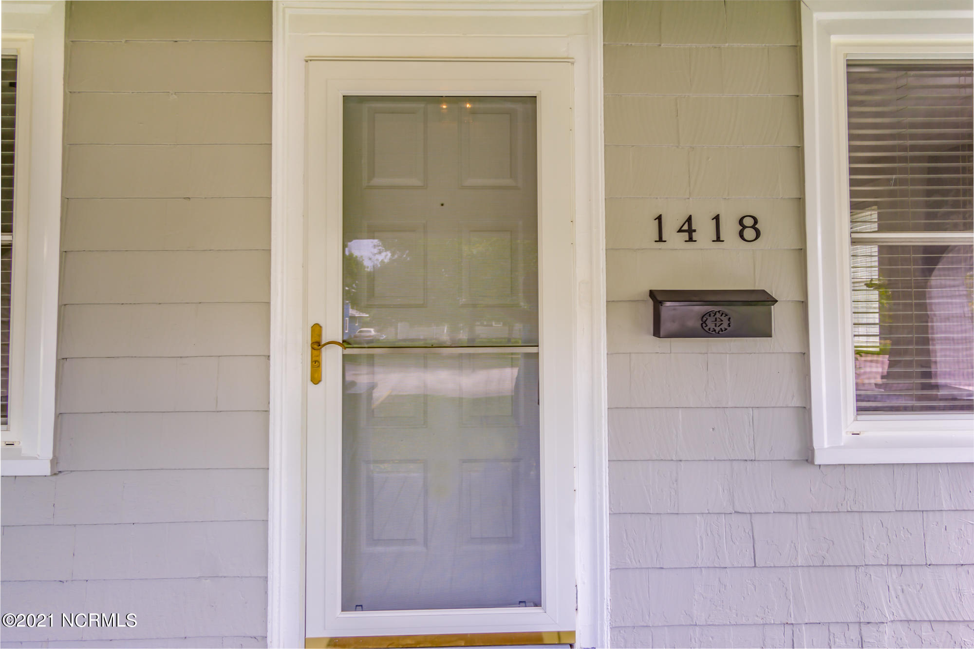 1418 Rhem Avenue New Bern, NC 28560 - Photo 15 of 45 Front