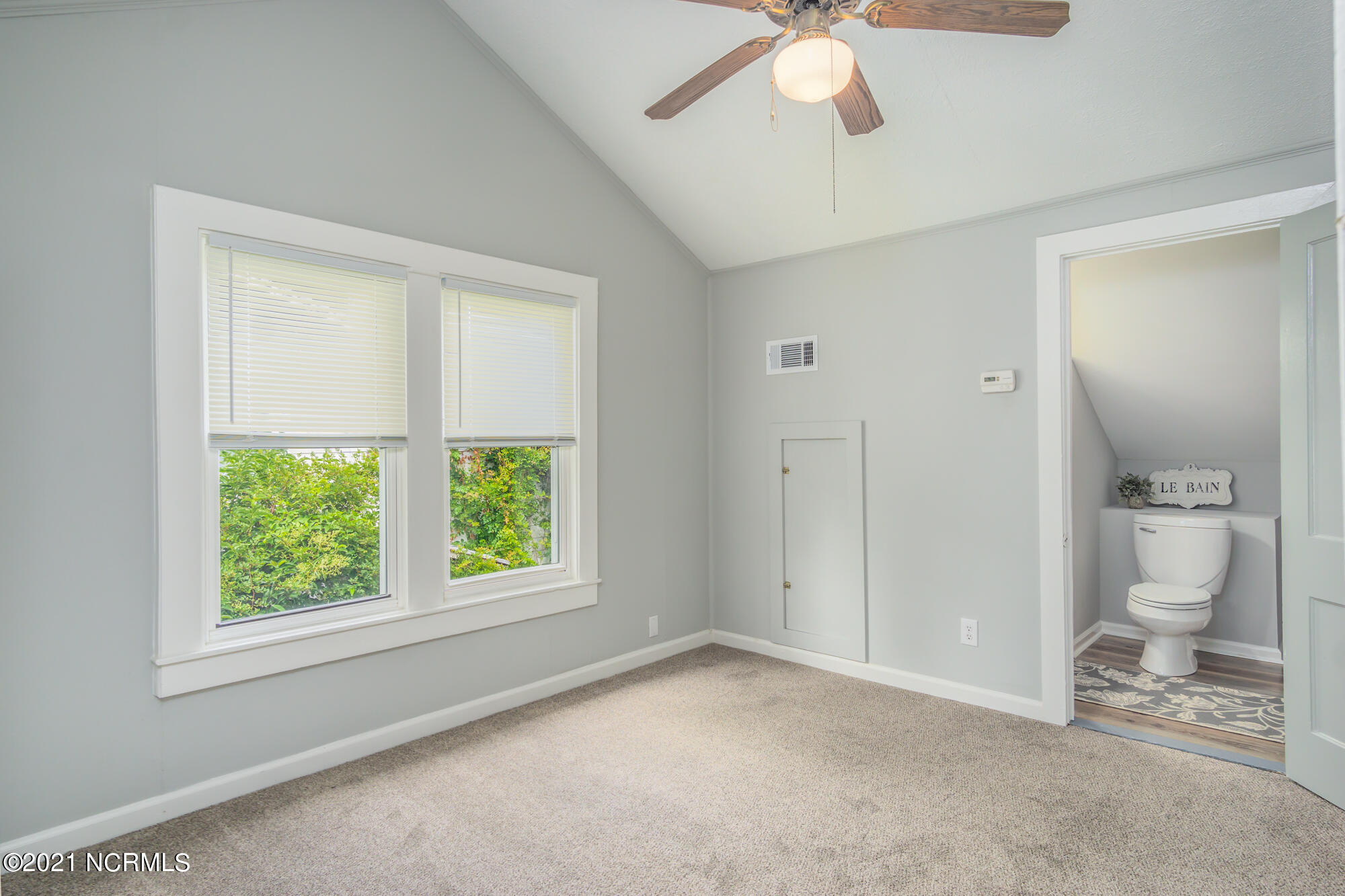 1418 Rhem Avenue New Bern, NC 28560 - Photo 35 of 45 Third Bedroom