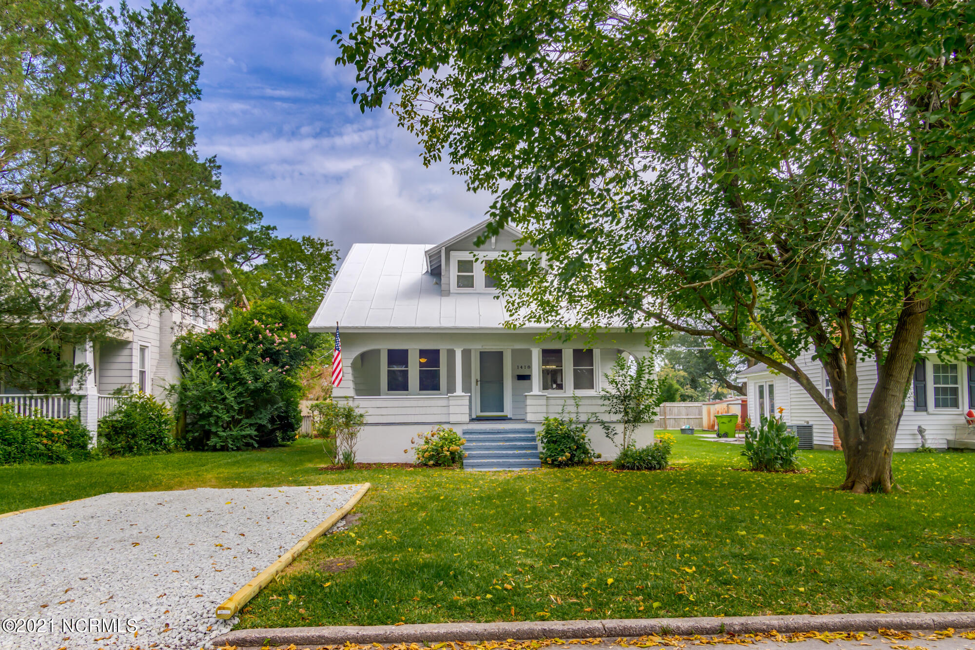 1418 Rhem Avenue New Bern, NC 28560 - Photo 5 of 45 Front