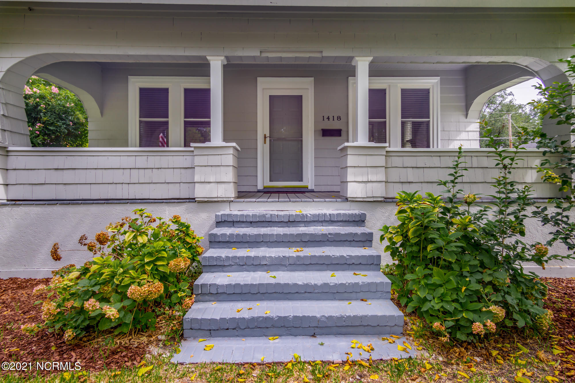 1418 Rhem Avenue New Bern, NC 28560 - Photo 10 of 45 Front