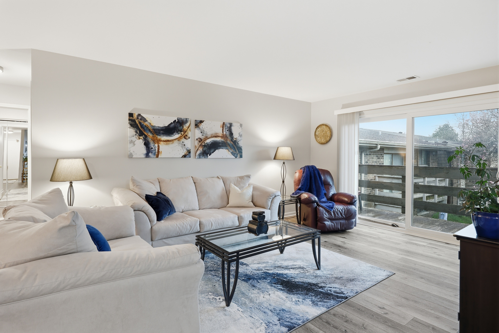 471 Raintree Court, Unit 2B Glen Ellyn, IL 60137 - Photo 7 of 25