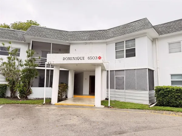 $1,800 | 6503 Winfield Boulevard, Unit 111D, Margate, FL 33063