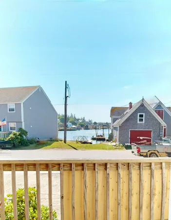 $749,000 | 62 West Main Street, Vinalhaven, ME 04863