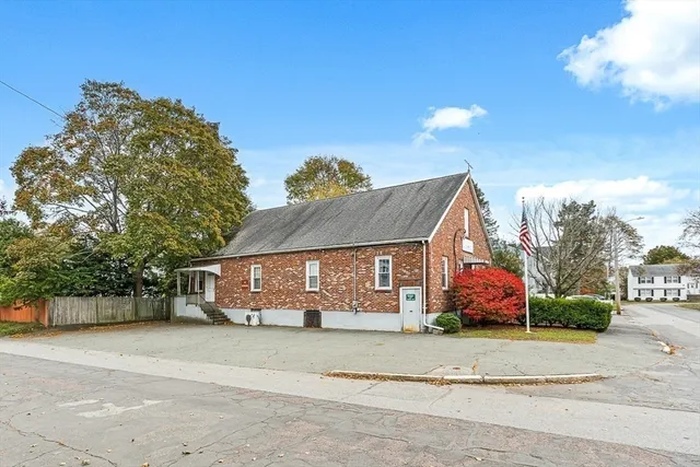 $899,900 | 18 Raymond Place, Winchester, MA 01890