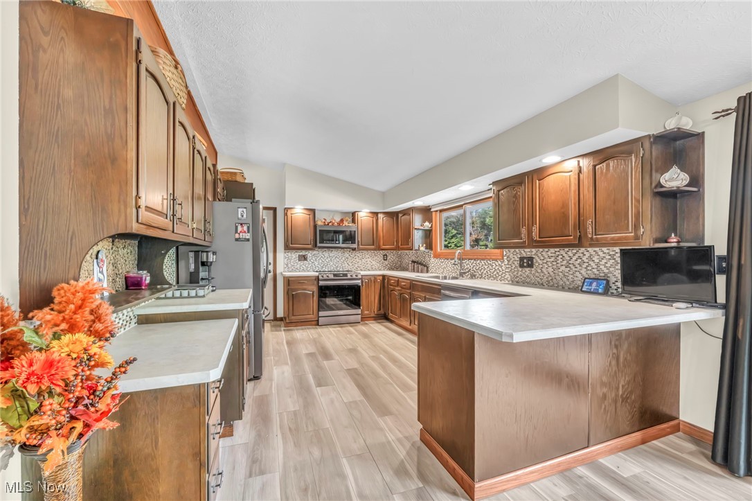 1340 South County Line Road Geneva, OH 44041 - Photo 7 of 34