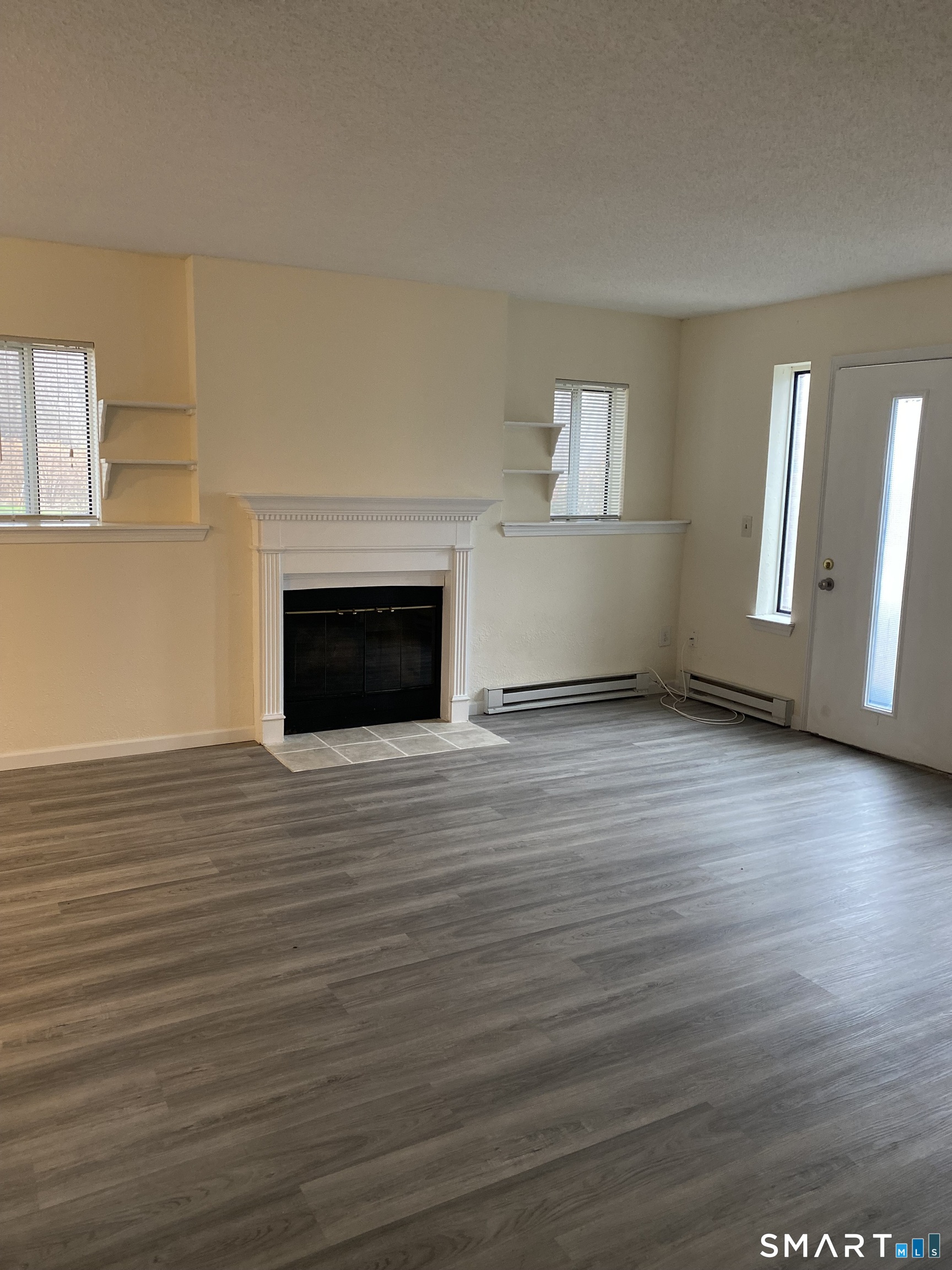 925 Oronoke Road, Unit 32J Waterbury, CT 06708 - Photo 2 of 15