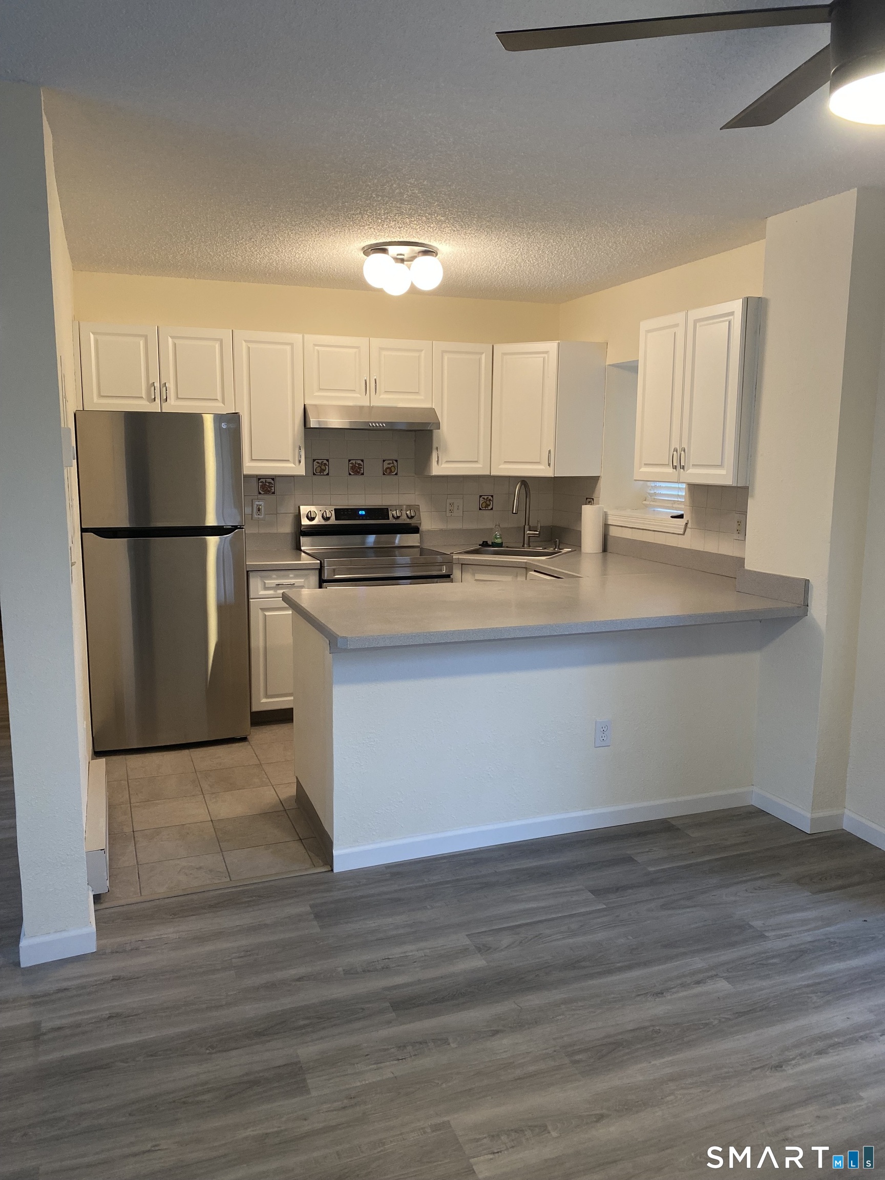 925 Oronoke Road, Unit 32J Waterbury, CT 06708 - Photo 3 of 15