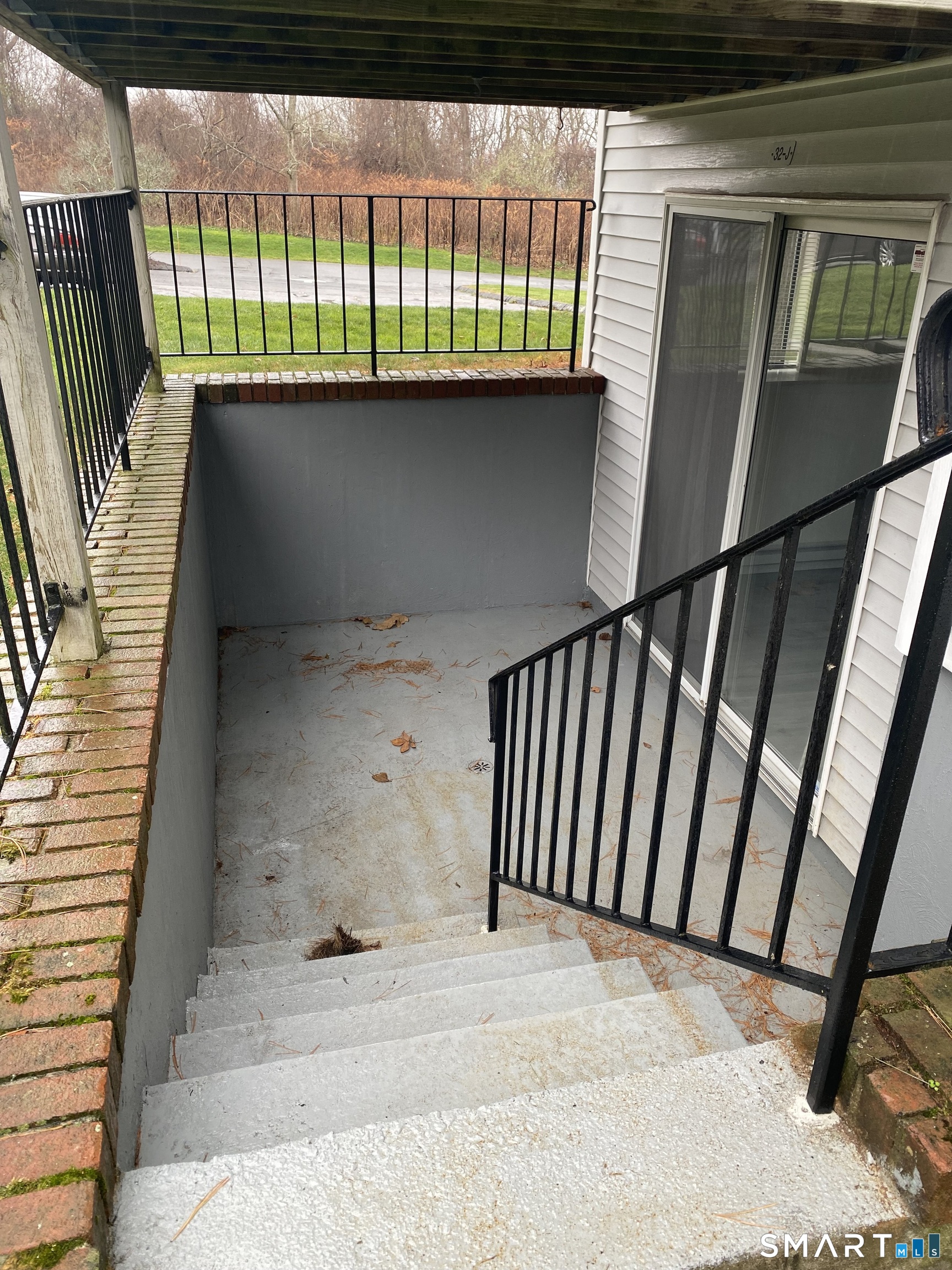 925 Oronoke Road, Unit 32J Waterbury, CT 06708 - Photo 5 of 15