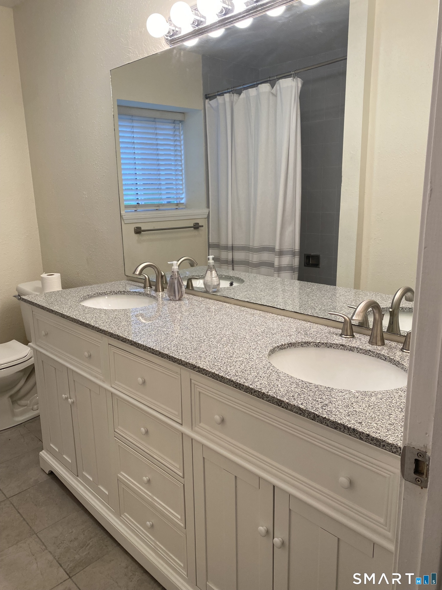 925 Oronoke Road, Unit 32J Waterbury, CT 06708 - Photo 7 of 15