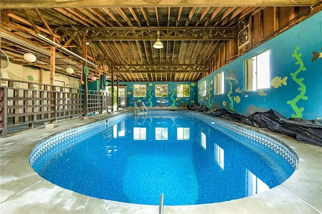 $375,000 | 147 Gierlach Drive, Franklin, PA 16323