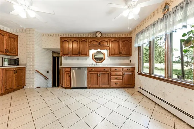 $375,000 | 147 Gierlach Drive, Franklin, PA 16323