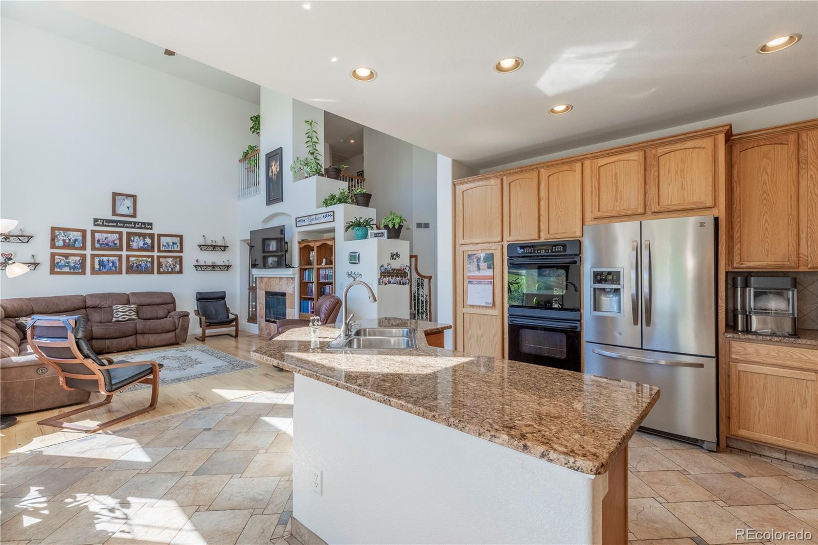 594 Ridgemont Circle Highlands Ranch, CO 80126 - Photo 11 of 40 Gallery Image 11