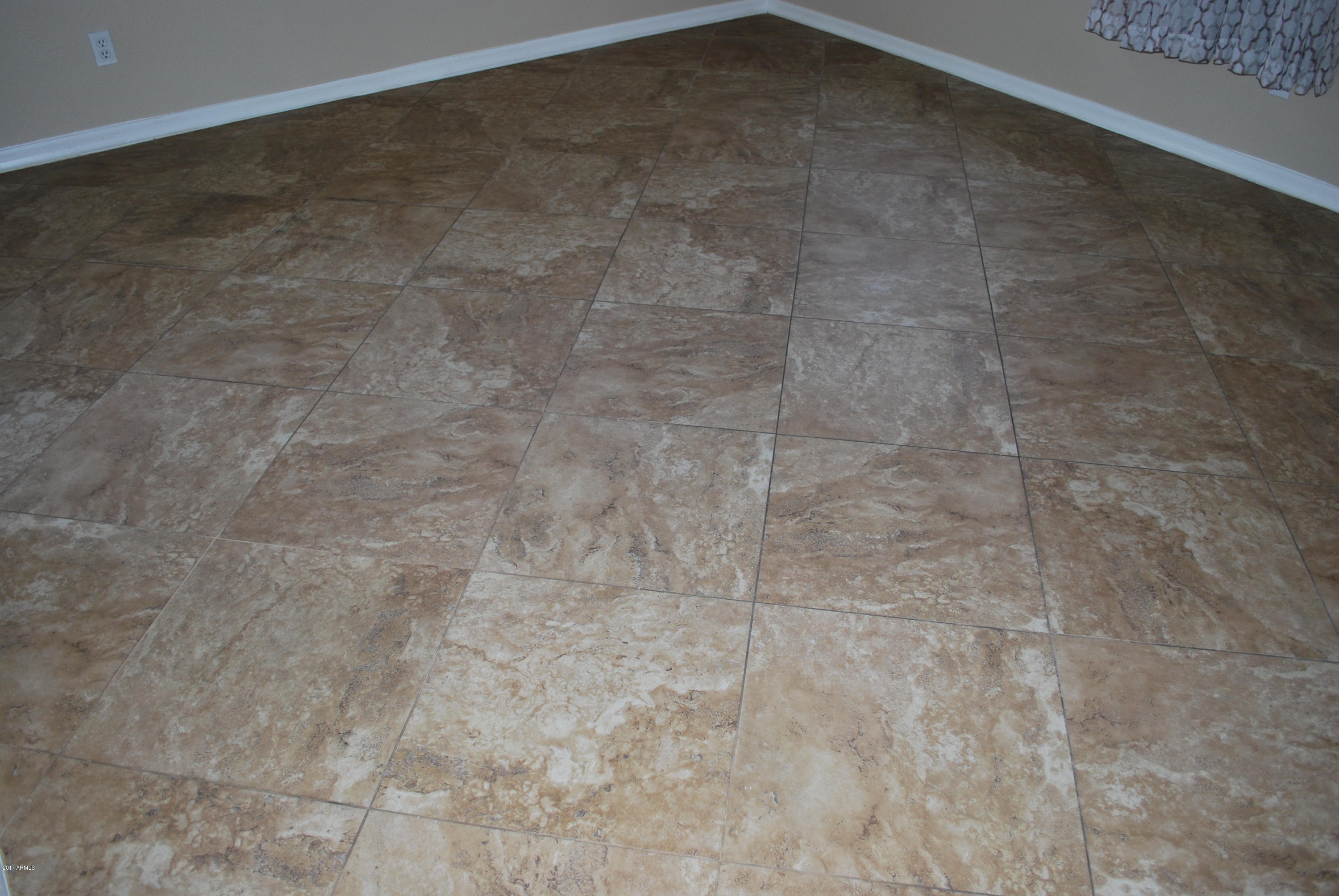 2801 North Litchfield Road, Unit 19 Goodyear, AZ 85395 - Photo 27 of 28 DSC_3606