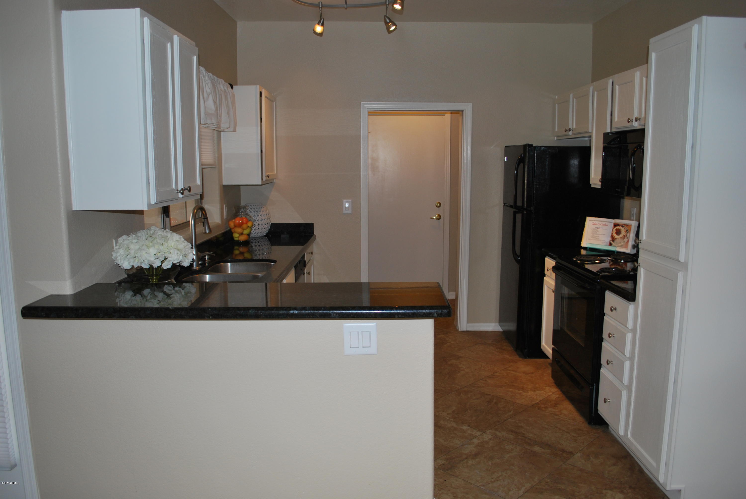 2801 North Litchfield Road, Unit 19 Goodyear, AZ 85395 - Photo 8 of 28 DSC_3585