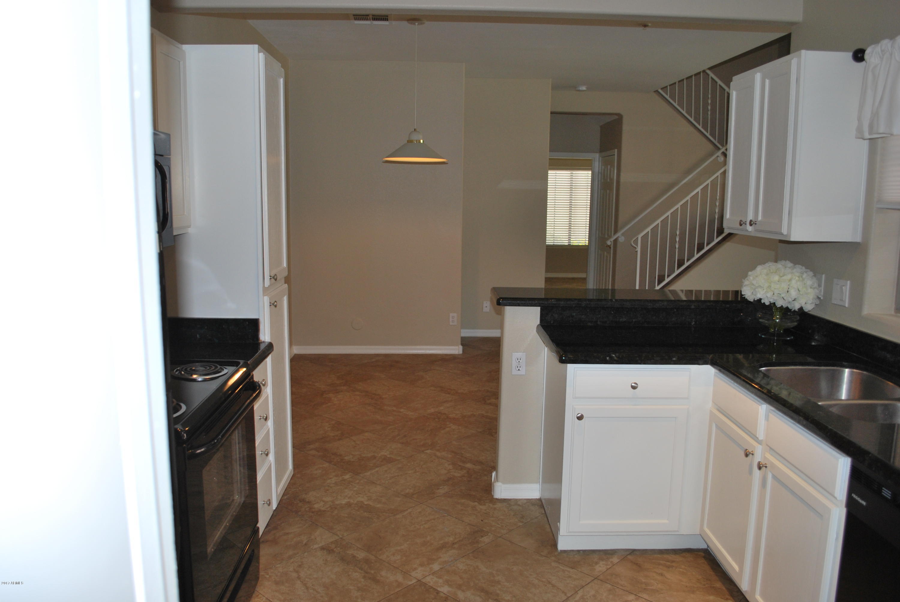 2801 North Litchfield Road, Unit 19 Goodyear, AZ 85395 - Photo 9 of 28 DSC_3586