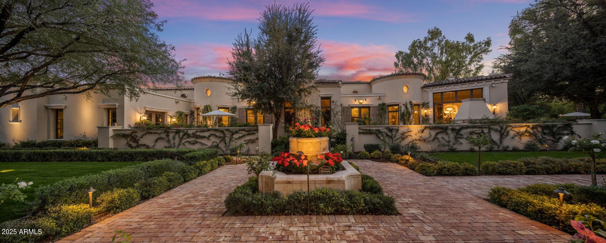 8345 Morning Glory Road Paradise Valley, AZ 85253 - Photo 1 of 37