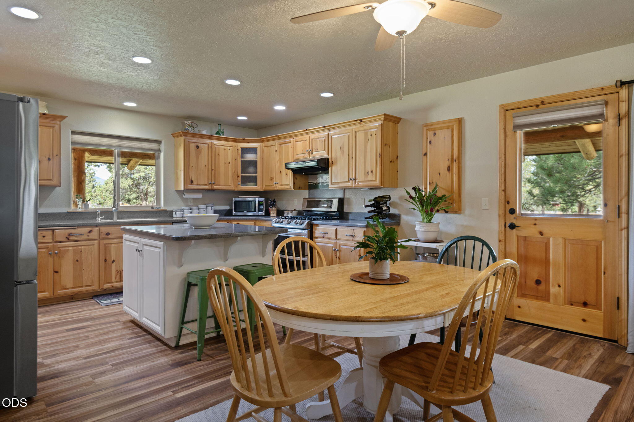 17521 Forked Horn Road Sisters, OR 97759 - Photo 11 of 58
