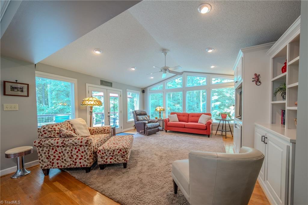5034 Cobblestone Road Winston-Salem, NC 27106 - Photo 2 of 44