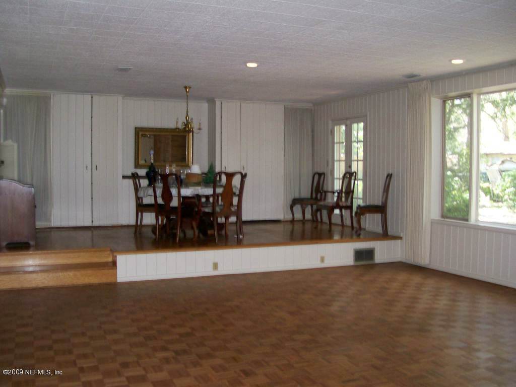 4653 Tanbark Road Jacksonville, FL 32210 - Photo 7 of 10 Dining Room