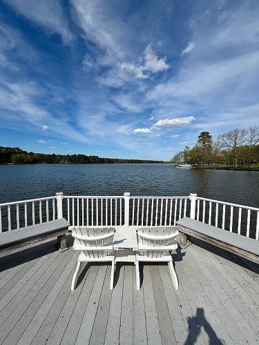 6430 Lookout Point Circle Midlothian, VA 23112 - Photo 1 of 36