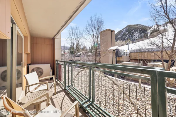 $6,450,000 | 555 East Durant Avenue, Unit 2C, Aspen, CO 81611