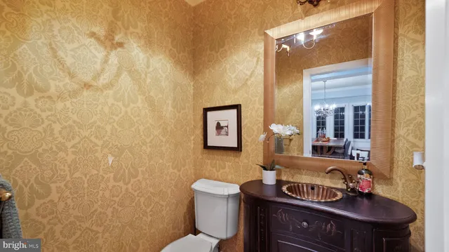 $1,175,000 | 600 Traveller Court, Lothian, MD 20711