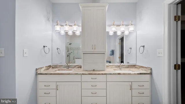 $1,175,000 | 600 Traveller Court, Lothian, MD 20711