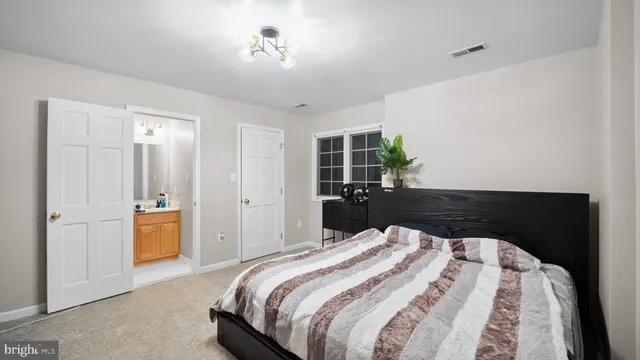 $1,175,000 | 600 Traveller Court, Lothian, MD 20711