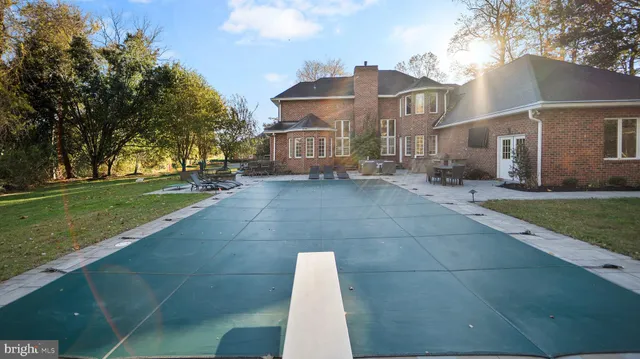 $1,175,000 | 600 Traveller Court, Lothian, MD 20711