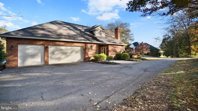 $1,175,000 | 600 Traveller Court, Lothian, MD 20711