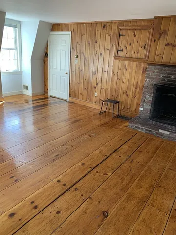 $2,100 | 59 Atlantic Avenue, Unit A, Marblehead, MA 01945