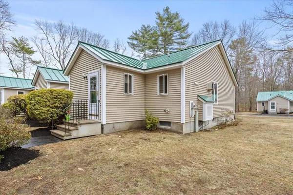 $289,900 | 9 Settlers Court, Unit 9, Windham, ME 04062