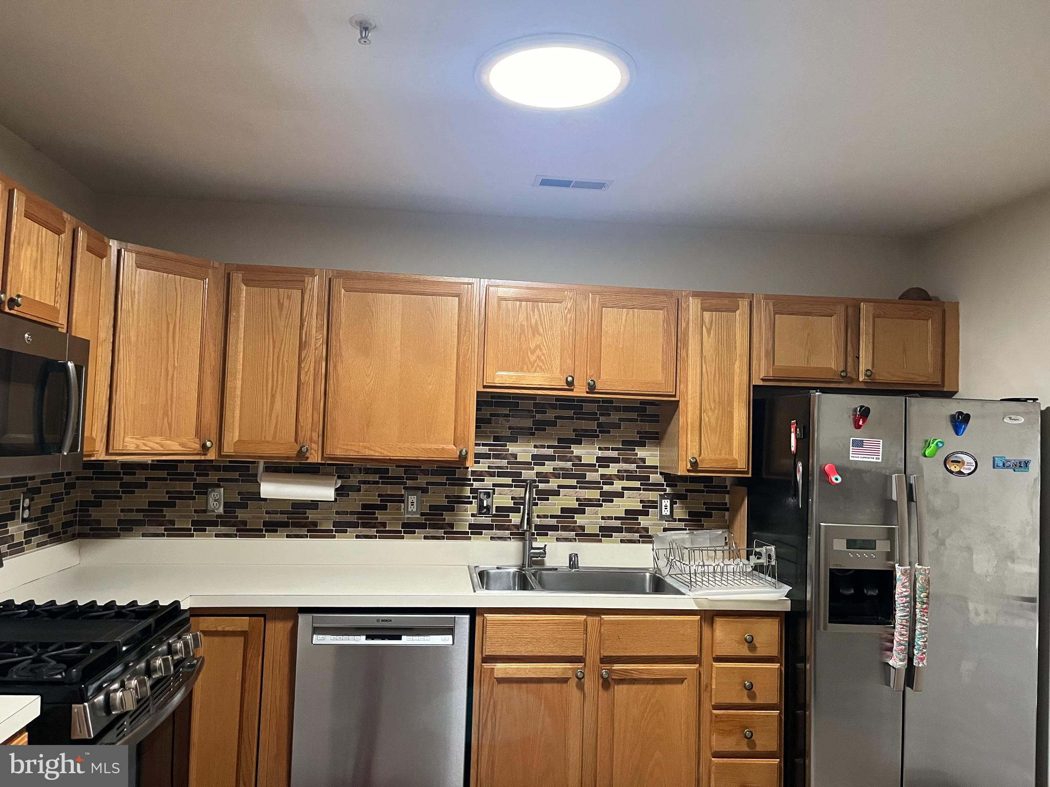 2622 Rigging Drive Annapolis, MD 21401 - Photo 8 of 27 Kitchen With Solar Skylight
