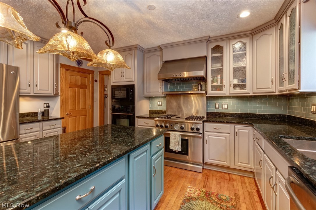 8235 Bellflower Road Mentor, OH 44060 - Photo 6 of 34 Gallery Image 6