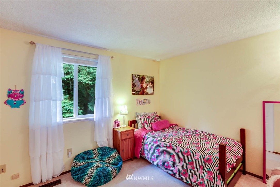 16821 163rd Place Southeast Renton, WA 98058 - Photo 15 of 24 Gallery Image 15