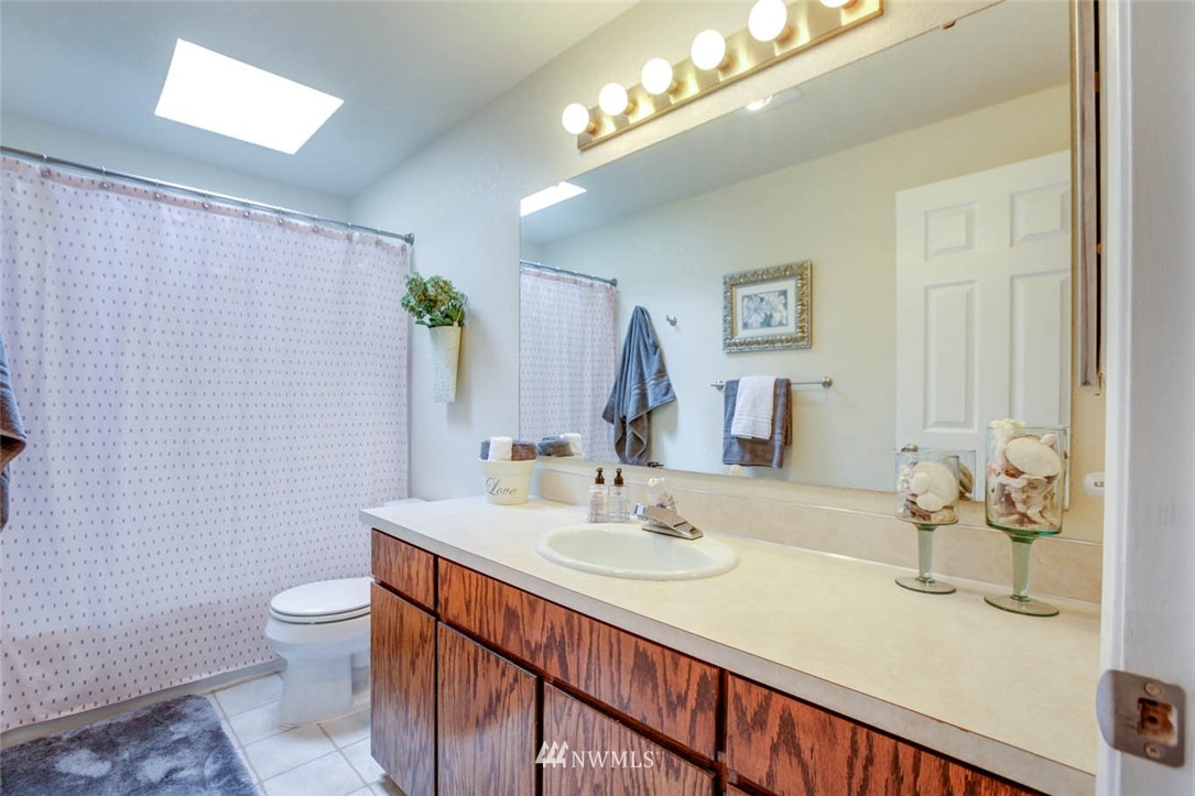 16821 163rd Place Southeast Renton, WA 98058 - Photo 16 of 24 Gallery Image 16