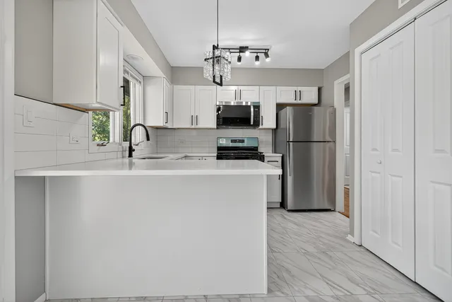 $419,500 | 1245 Winaki Trail, Algonquin, IL 60102