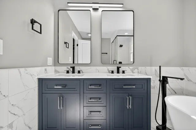 $419,500 | 1245 Winaki Trail, Algonquin, IL 60102