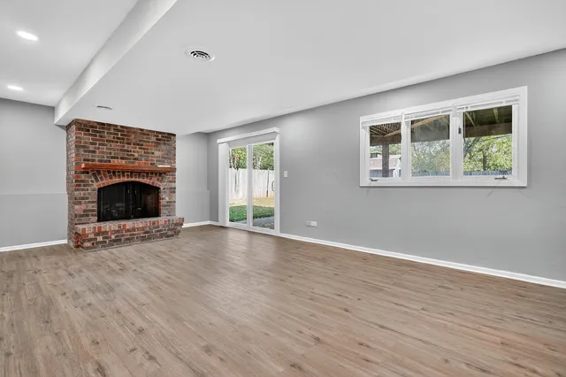 $419,500 | 1245 Winaki Trail, Algonquin, IL 60102