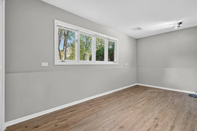 $419,500 | 1245 Winaki Trail, Algonquin, IL 60102