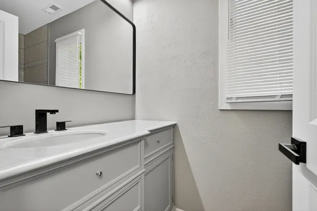 $419,500 | 1245 Winaki Trail, Algonquin, IL 60102