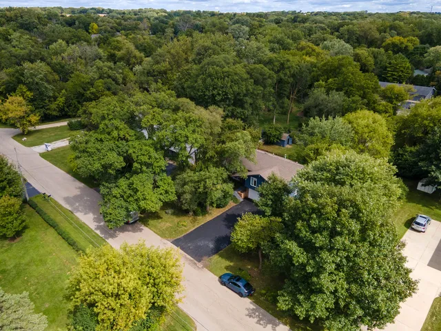 $419,500 | 1245 Winaki Trail, Algonquin, IL 60102