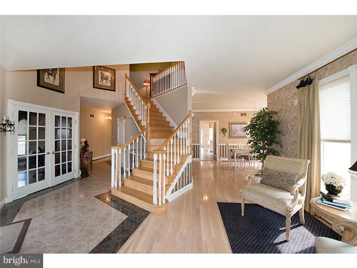 2124 Wentz Church Road Lansdale, PA 19446 - Photo 4 of 22 Foyer