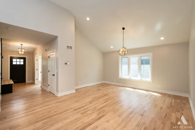 $619,000 | 7942 74th Street, Bridgeview, IL 60455