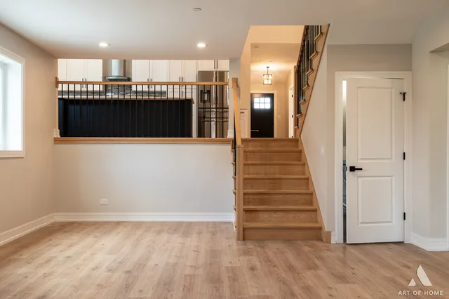 $619,000 | 7942 74th Street, Bridgeview, IL 60455