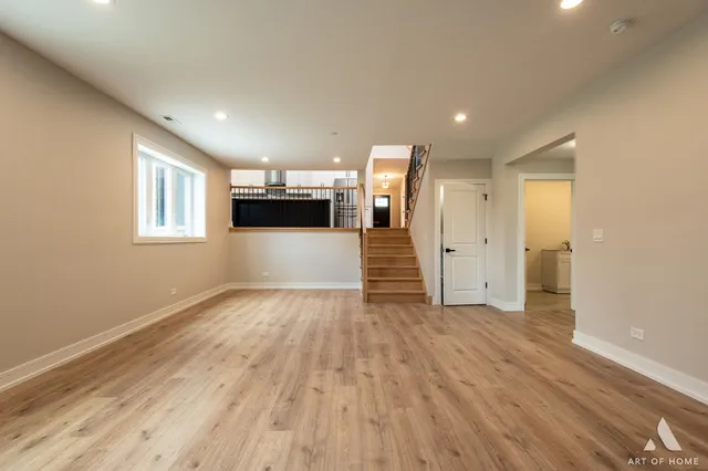 $619,000 | 7942 74th Street, Bridgeview, IL 60455