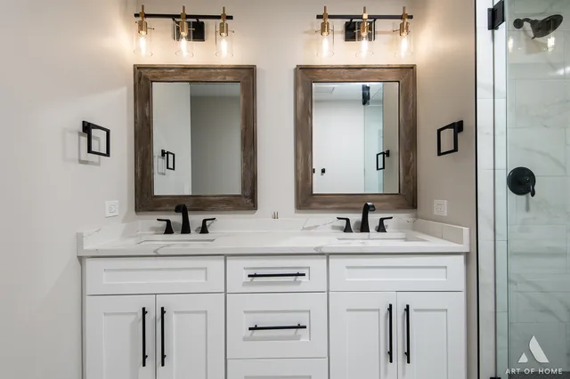 $619,000 | 7942 74th Street, Bridgeview, IL 60455