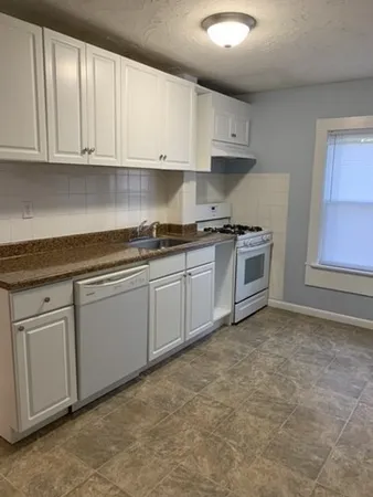 $1,550 | 81 School Street, Unit 4, Milford, MA 01757