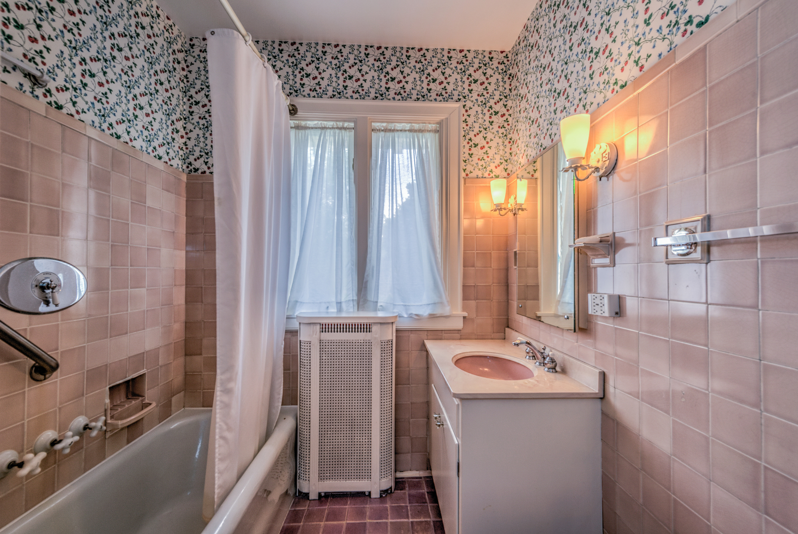 141 Sheridan Road Winnetka, IL 60093 - Photo 38 of 58 a bathroom with a sink and a mirror