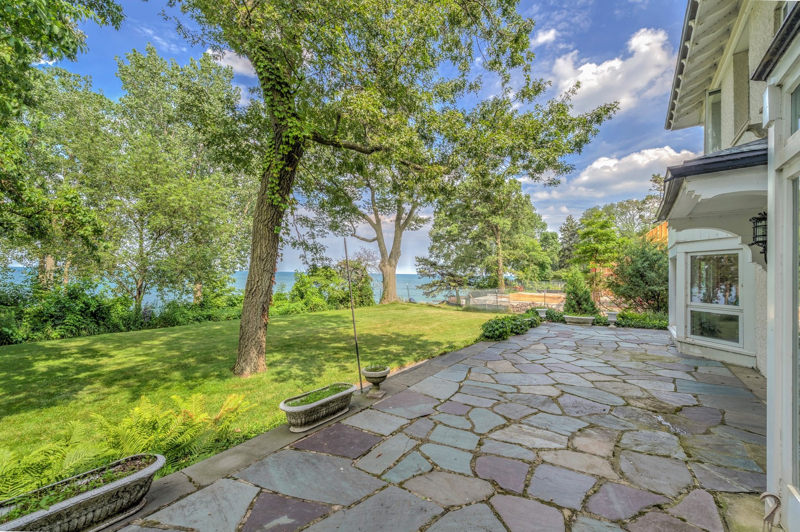 141 Sheridan Road Winnetka, IL 60093 - Photo 48 of 58 a view of a yard with plants